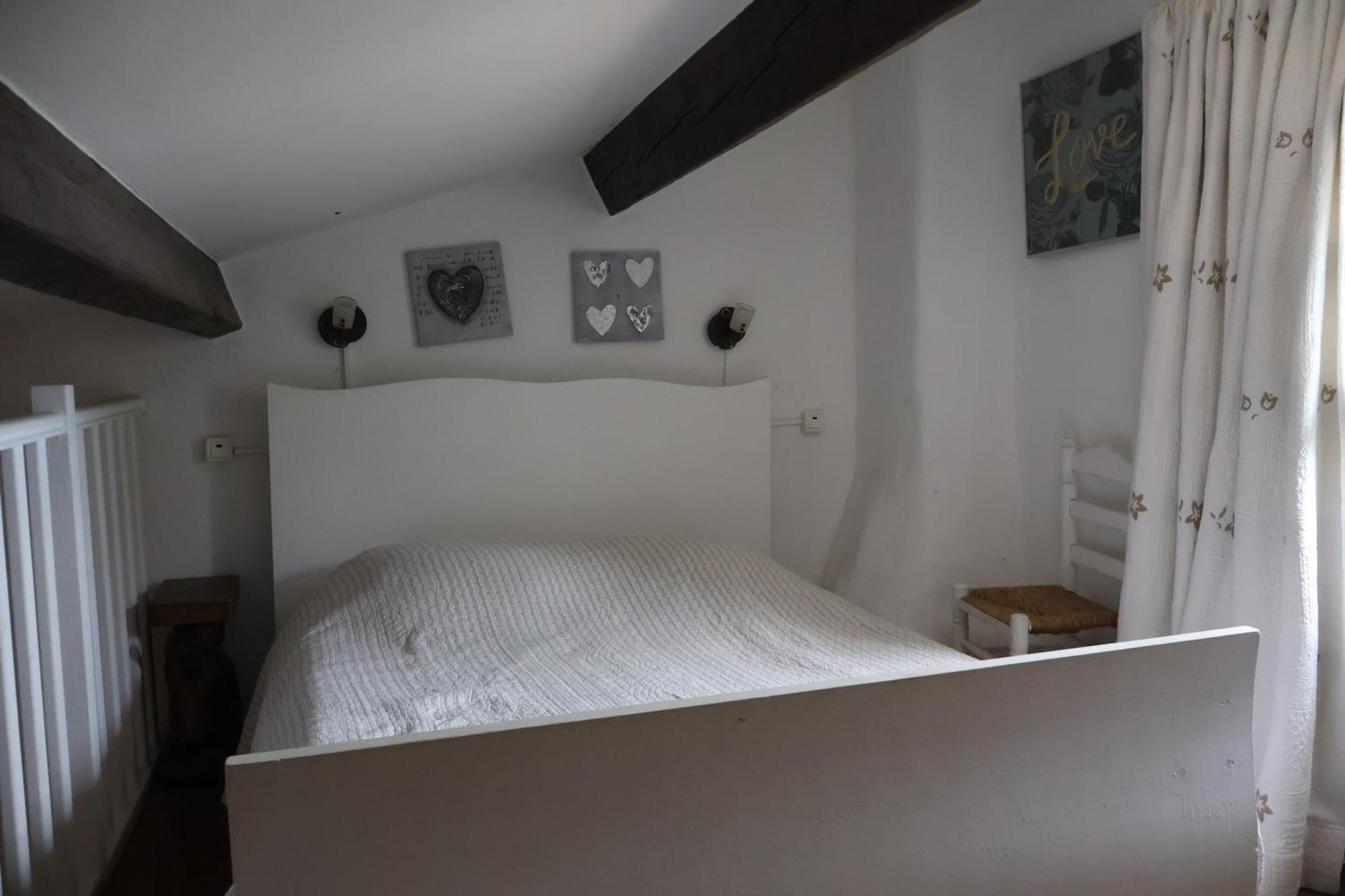 Gites Chambres D'Hotes Mazet Du Marechal Ferrant Сент-Мари-де-ла-Мер Экстерьер фото